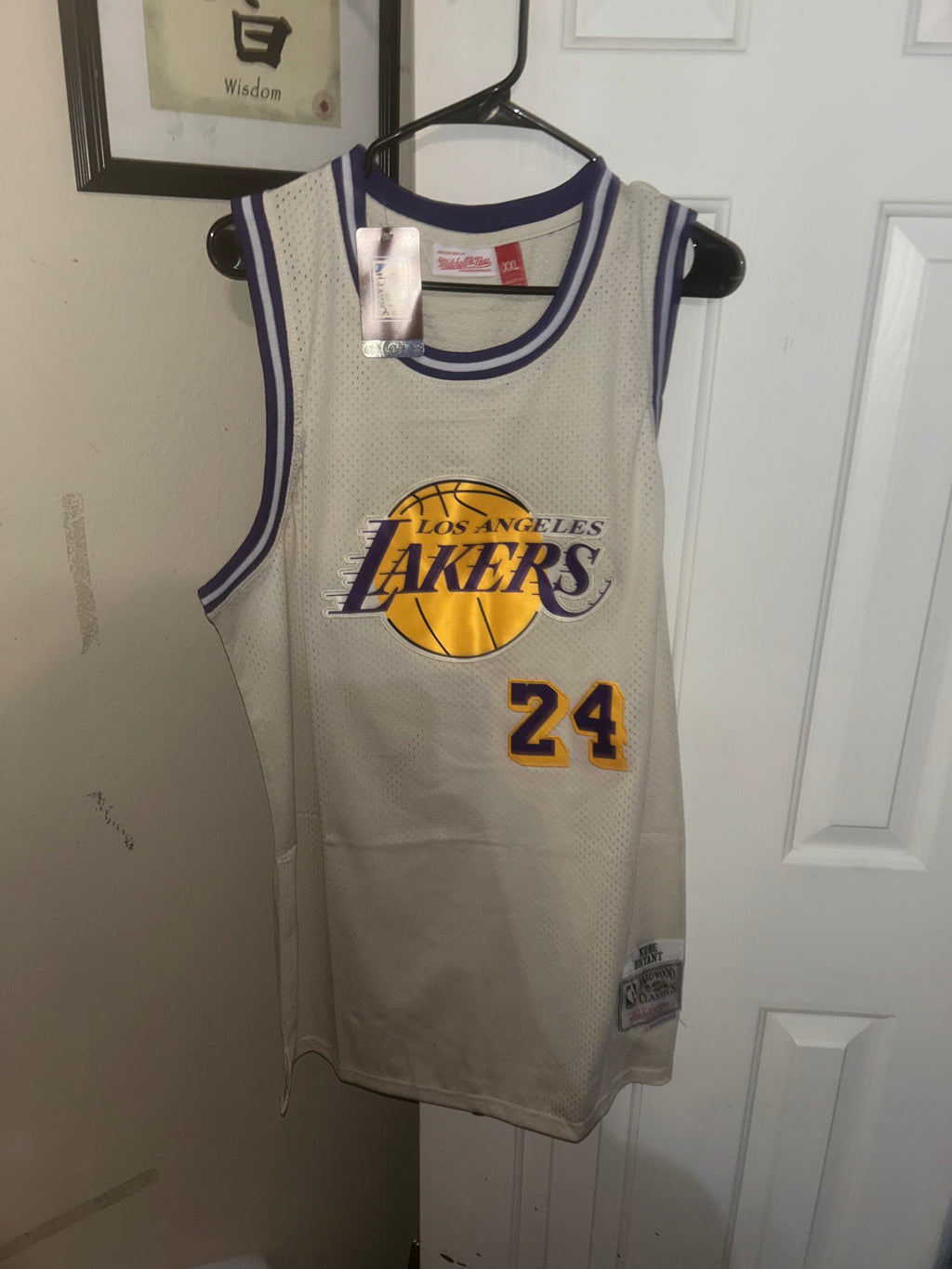 NBA Kobe Bryant Los Angeles Lakers jersey in white & purple size 2xl