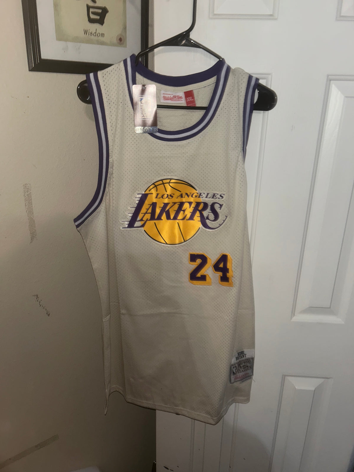 NBA Kobe Bryant Los Angeles Lakers jersey in white & purple size 2xl
